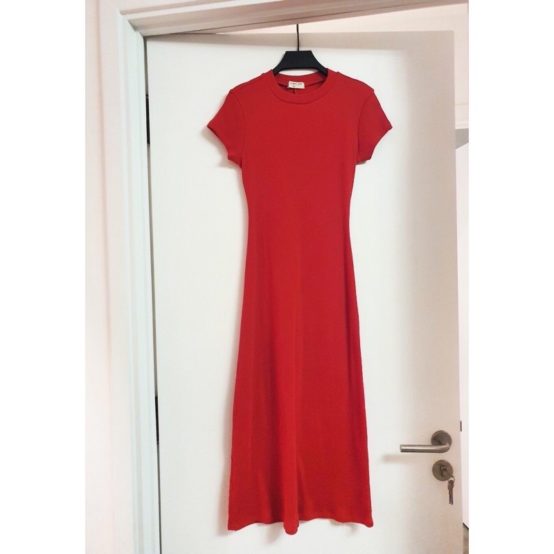 Đầm gân body xẻ bên màu đỏ size S Afterbefore