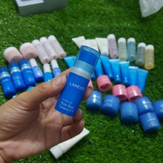 Tinh chất dưỡng ẩm Laneige Water Bank Essence mini 10ml