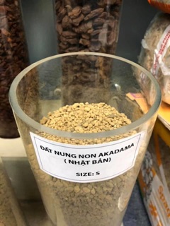 Akadama Nhật Bản