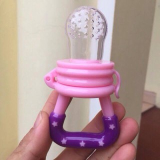 Núm nhai ăm dặm cho bé