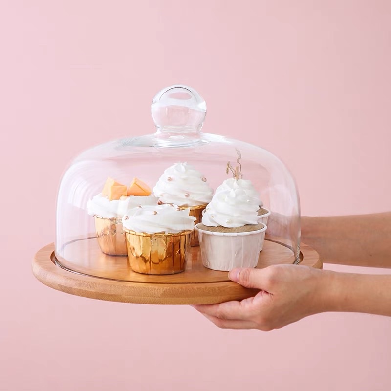 Set chụp thuỷ tinh kèm đế gỗ đựng bánh ngọt, bánh kem