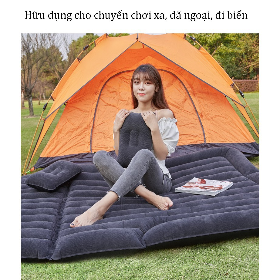 Đệm hơi xe 7 chỗ kích thước 174x118 cm phủ nỉ nhung kèm bơm và 2 gối có chân dự phòng hàng ghế 2