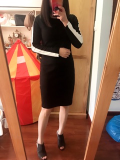 Đầm ovs