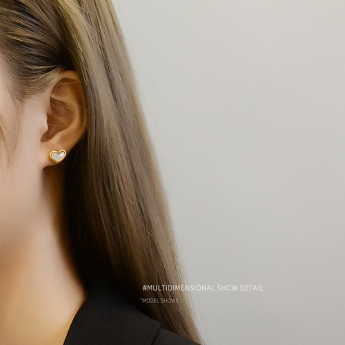 Bông Tai Trái Tim Titan Ko Đen TT 3093