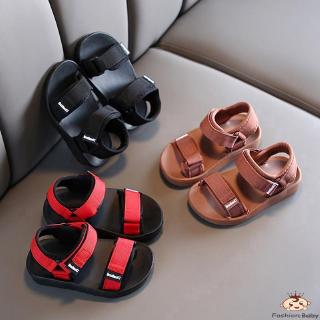 Giày sandal cho bé đáng yêu