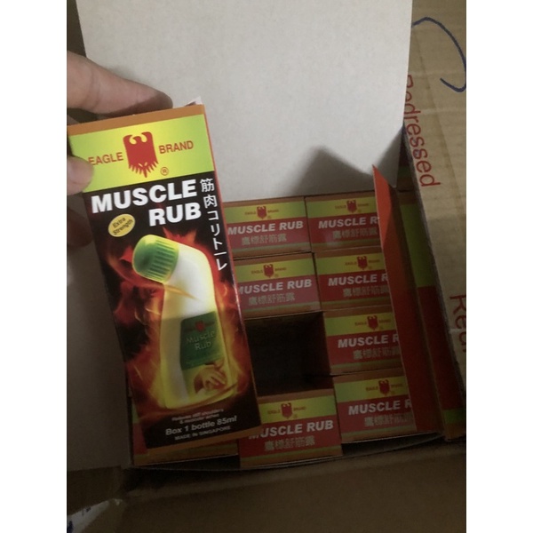 [Mã 154FMCGSALE giảm 8% đơn 500K] Combo 15 chai dầu lăn con ó Muscle Rub 85ml