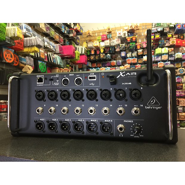 Mixer kỹ thuật số Behringer XR16