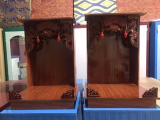 Bàn thờ ông địa ván ép cỡ trung