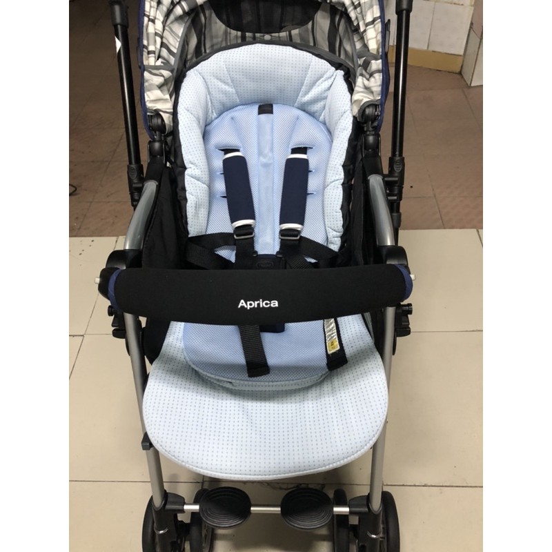 Xe đẩy 2 chiều Aprica Soraria auto 4 cas