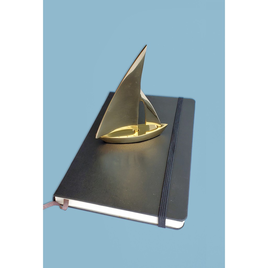 Chặn giấy thuyền buồm đua - loại lớn 12.5 cm - Solid Brass Sailboat AITG