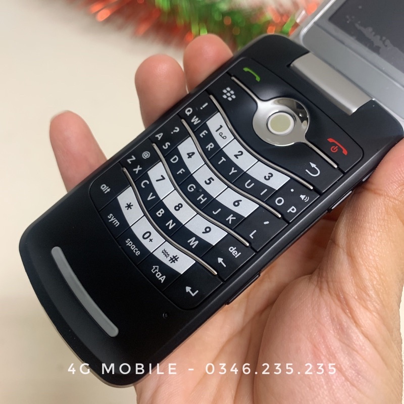 Thanh lý điện thoại Blackberry 8220 new zin
