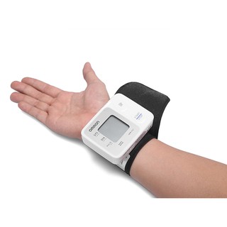 Máy đo huyết áp Omron Hem 6161