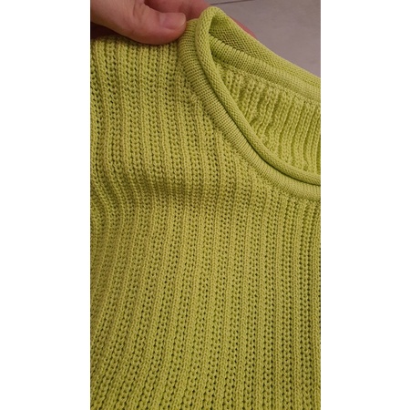 Áo croptop dệt kim sát nách cá tính