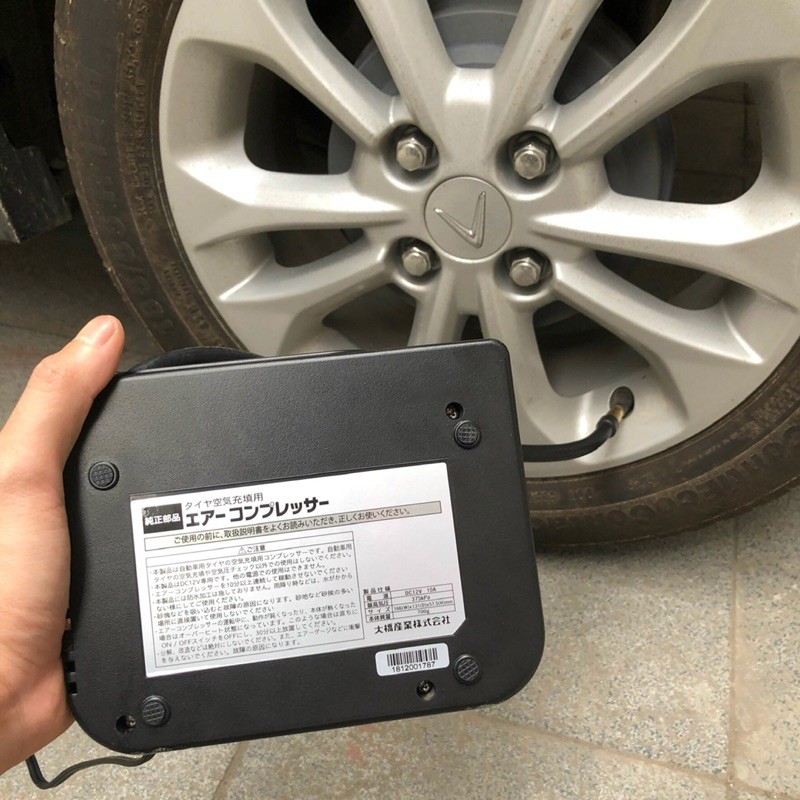 Bơm Nhật DAIHATSU thương hiệu JAPAN đứng đầu về chất lượng 💥BẢO HÀNH 1 NĂM💥Công suất lớn 375 KPA, cắm tẩu 12V