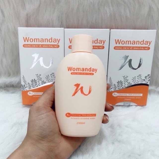 Dung Dịch Vệ Sinh Phụ Nữ Womanday 200Ml