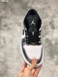 Giày Nike air Jordan 1