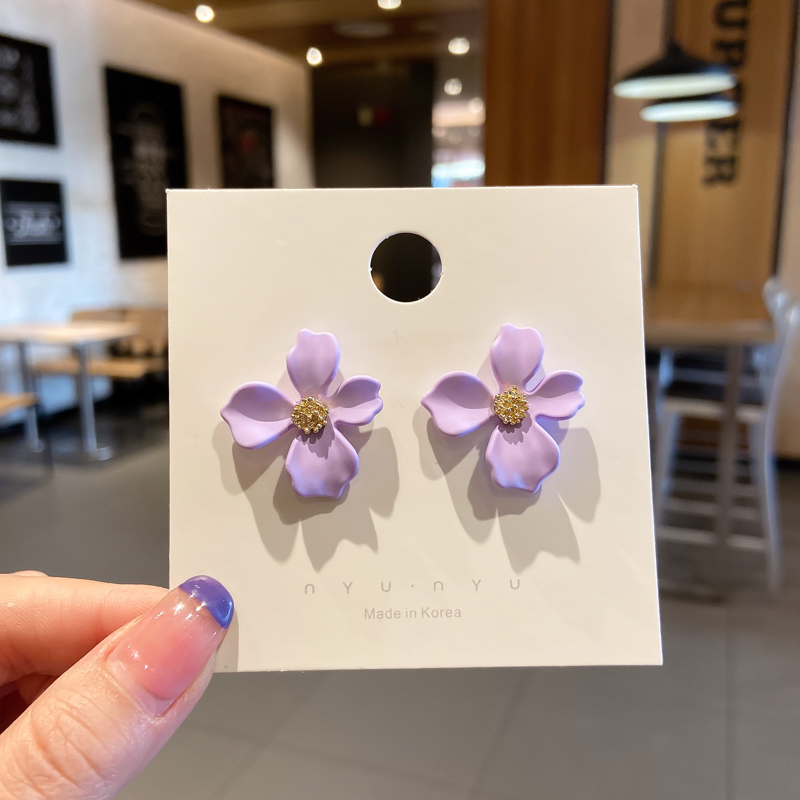 Bông Tai Đính Đá Tím Phong Cách Hàn Quốc