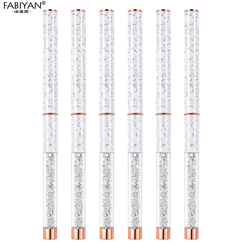 Cọ vẽ móng tay FABIYAN bằng nylon màu đen tiện dụng