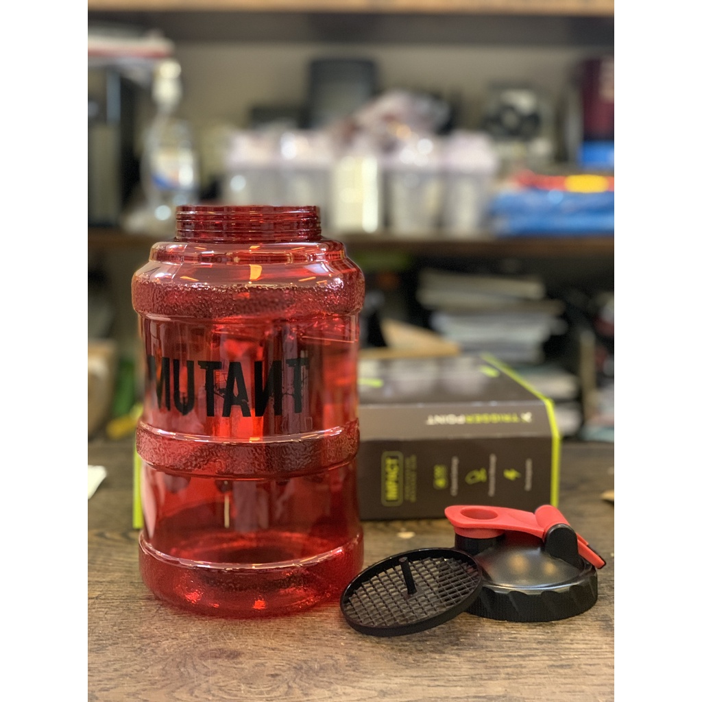 Bình Nước Tập Gym Shaker Mutant 2.5 Lít - Chính Hãng