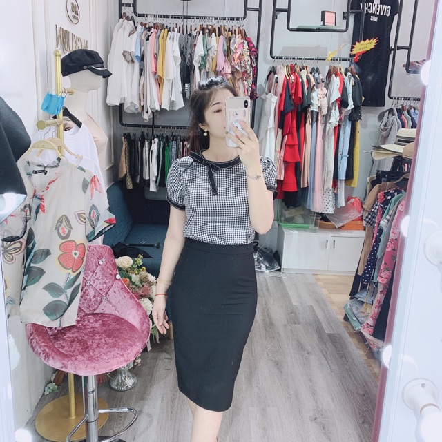Áo sơ mi kẻ cổ nơ
