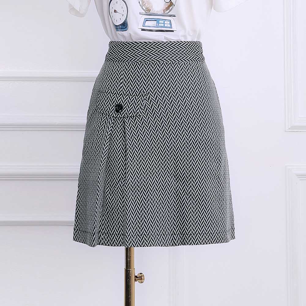 Chân váy kaki nữ, đính cúc cách điệu thân trước, hàng thiết kế cao cấp TK Fashion - CVK306