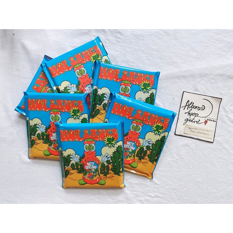 nct Dream mini album Hot Sauce đã khui seal, gồm CD photobook như hình.