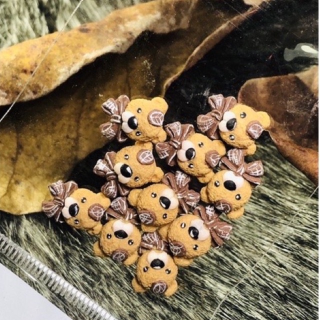 hoa nails ( gấu thân nơ)