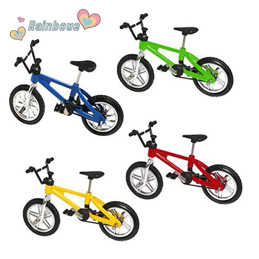 Mô Hình Xe Đạp Thể Thao 8 Kiểu Bằng Nhựa Chất Lượng Cao Cho Nhà Búp Bê
