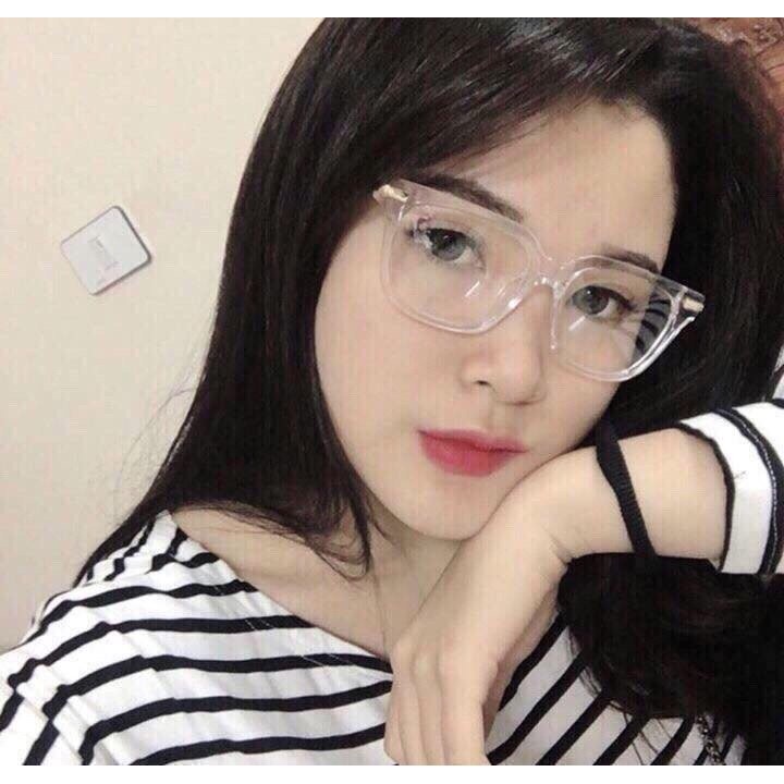 BÁNLỖ ĐỔI 5 SAO _[GIÁ SỈ] KÍNH CHỮ V GỌNG TRONG CHÂN KIM LOẠI VÀNG BẠC CỰC ĐẸP KÍNH V GIẢ CẬN MẪU MỚI HỌT | BigBuy360 - bigbuy360.vn