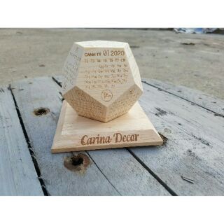 Lịch để bàn nguyên khối 2020