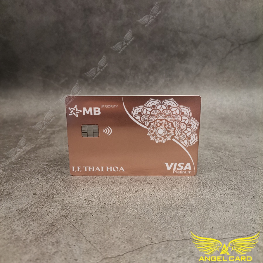 Thẻ ATM bằng kim loại, thẻ ngân hàng kim loại