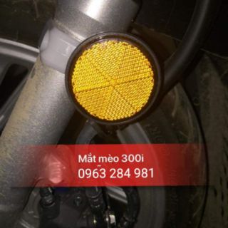 Mắt mèo SH 300i