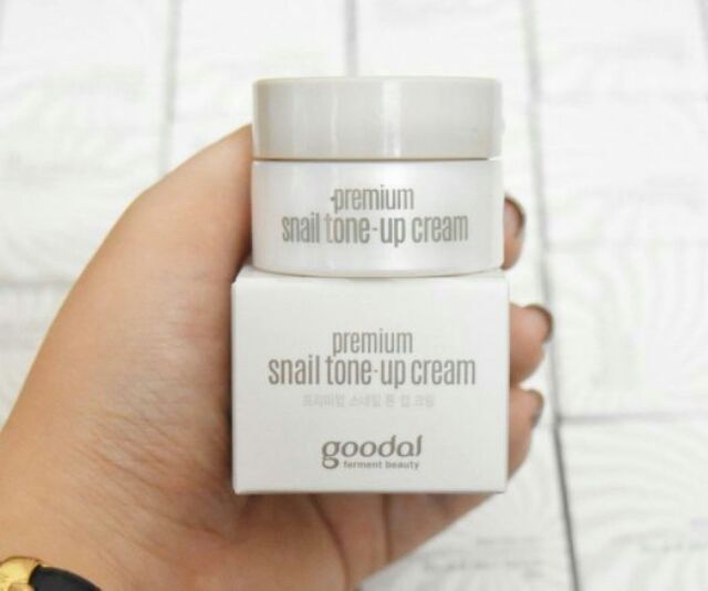 👧👧 Kem Dưỡng Chiết Xuất Ốc Sên Shinbing Face - GOODAL Premium Snail Tone-up Cream