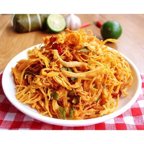Khô gà xé cay lá chanh loại đặc biệt, khô gà lá chanh 100g, khô gà xé, khô gà xé cay loại 1, khô gà lá chanh, ăn vặt | BigBuy360 - bigbuy360.vn