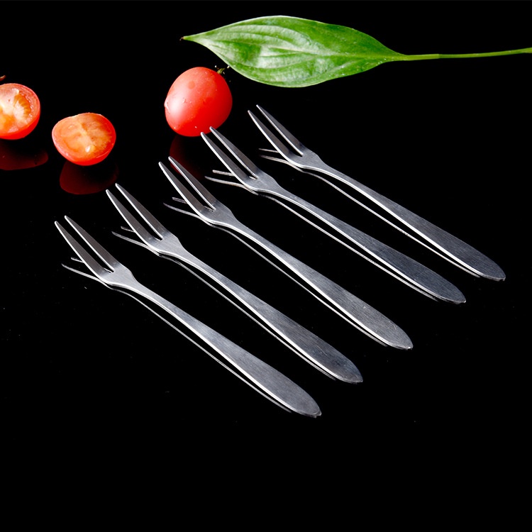 Nĩa ăn trái cây bằng thép không gỉ sáng tạo