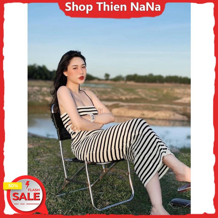 Đầm Body Hai Dây Kẻ Sọc Trắng Đen Chất Gân Mặc Mùa Hè Mặc Rất Thoải Mái