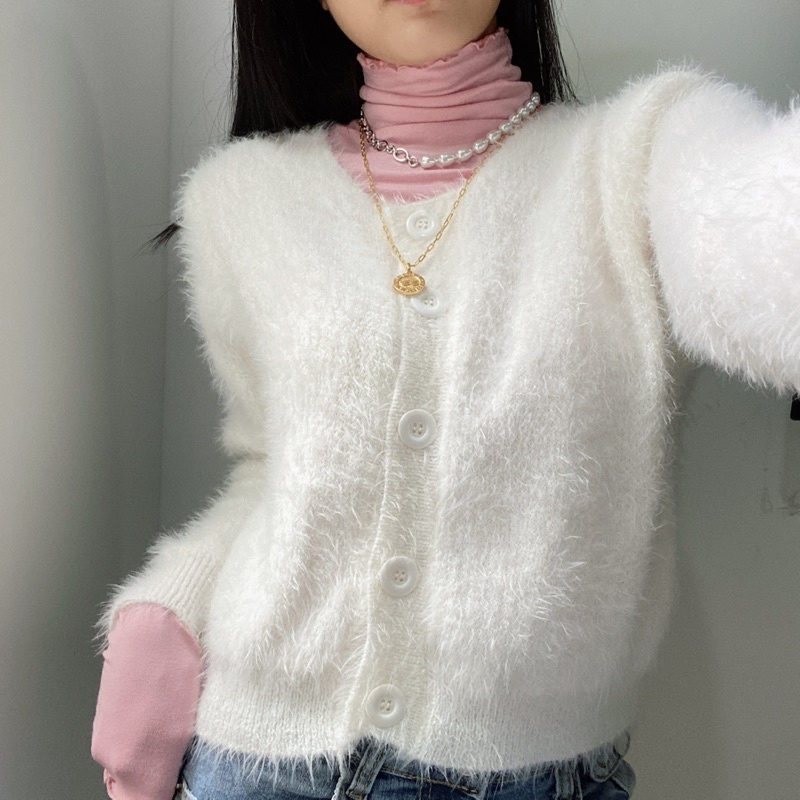 Set áo thun cổ lọ màu hồng + áo len lông cardigan màu trắng