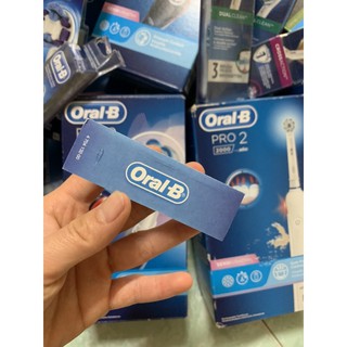 Bàn chải điện Oral-B Pro2 2000