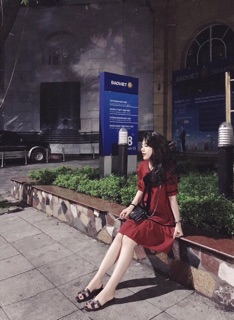 Váy dạ cổ nơ