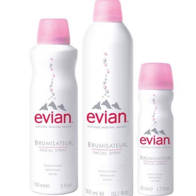 Xịt khoáng Evian