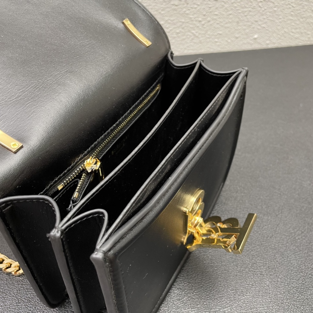 Túi đeo chéo nữ da thật thời trang cao cấp Burberry BBR phong cách sang trọng, thời thượnng