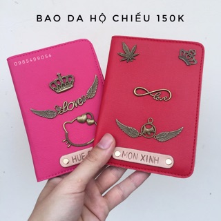 Combo 1 Cặp Bao Da Hộ Chiếu Khắc Tên Gắn Charm