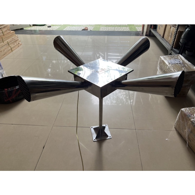 Loa phóng inox 4 hướng - loa phóng nhà yến