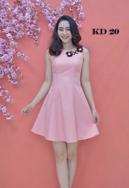 Đầm xoè duyên dáng đính hoa, đầm công sở thanh lịch siêu xinh | BigBuy360 - bigbuy360.vn
