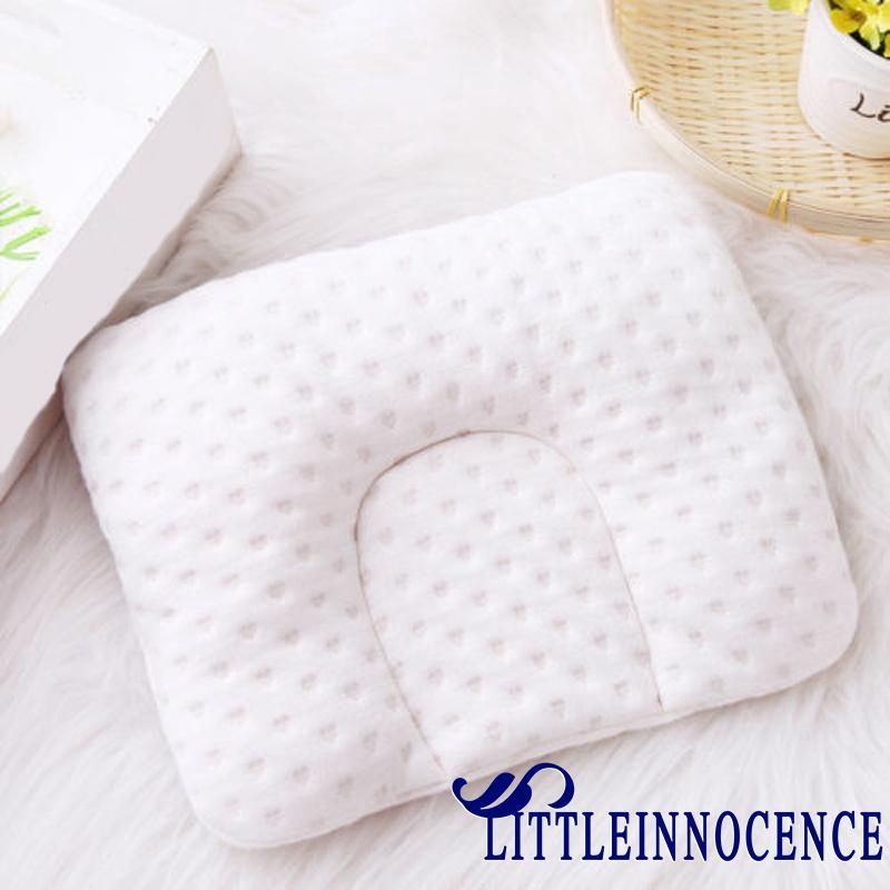 Gối nằm chống lật chất liệu cotton giữ ấm tốt cho bé