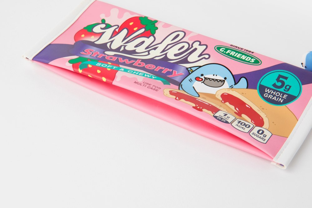 Túi Đựng Bút ARTBOX Hàn Quốc In Hình Chú Boss Với Quả Dâu Tây Xinh Xắn