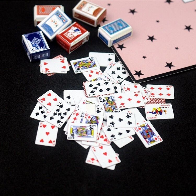 Mô hình bộ bài mini 54 lá siêu cute - Gấu Xám House
