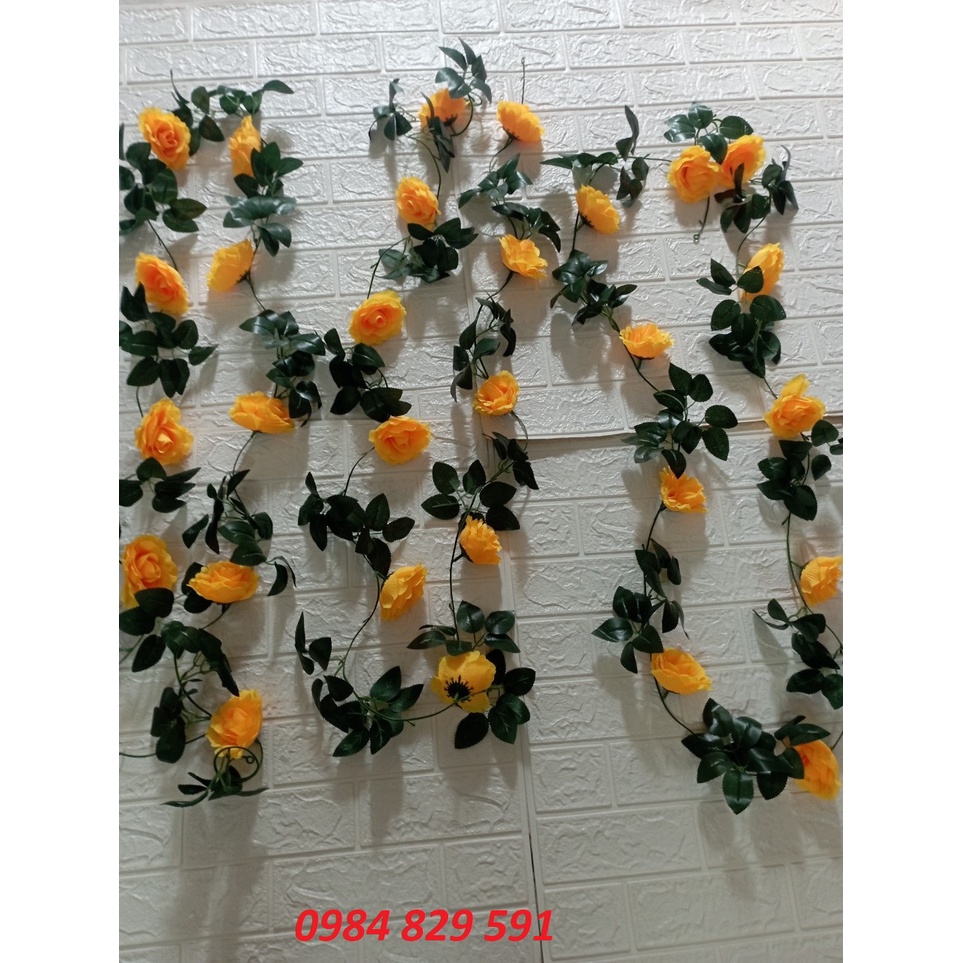 Dây hồng leo, hoa giả trang trí nhà cửa
