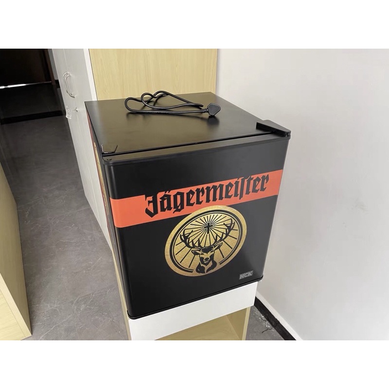 Tủ lạnh bảo quản đồ uống HKC x Jagermeister 34L chính hãng phong cách retro