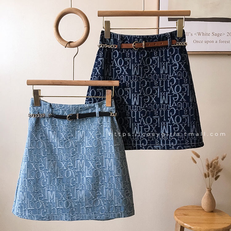Chân váy jeans dáng chữ A lưng cao kiểu dáng thời trang mùa xuân phong cách retro dành cho nữ 2021 | BigBuy360 - bigbuy360.vn